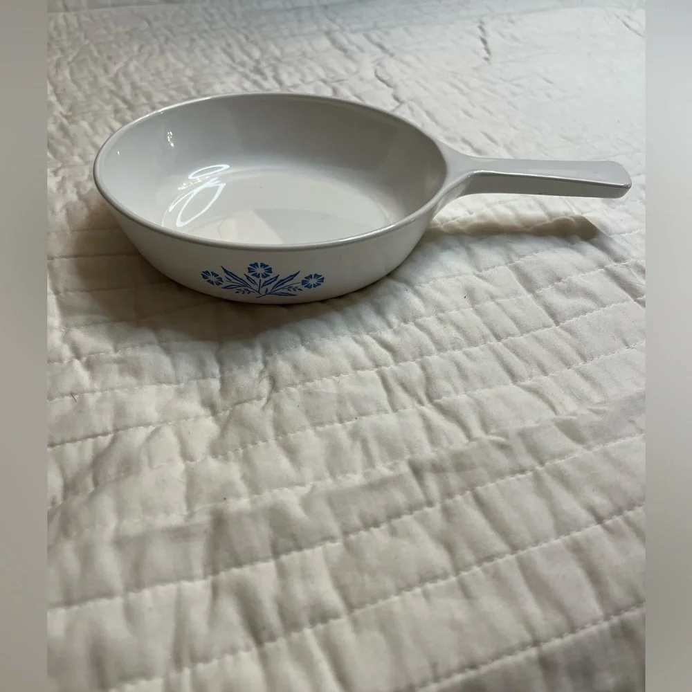 Vintage Corning Ware Blue Cornflower 6.5 Inch Skillet Pan